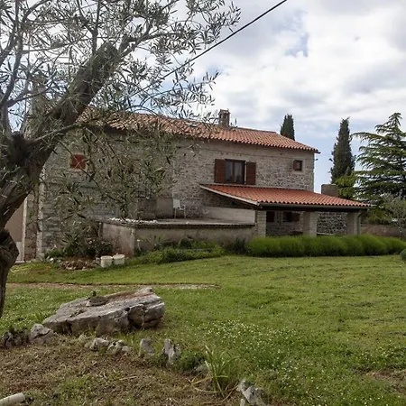 House Ana, And Rovinj Vakantiehuis Bale